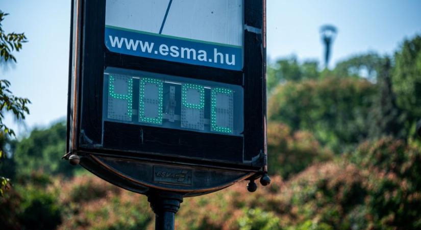 Forró, lezárt autóban hagytak egy négy hónapos babát Várpalotán