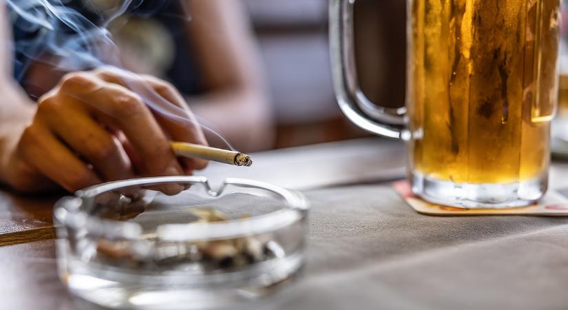 Rossz idők jönnek a dohányosokra és a sörivókra