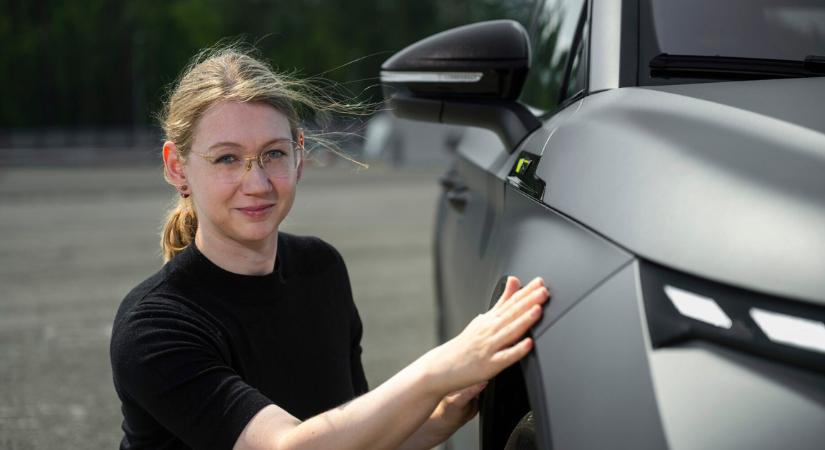 Mattot kapott az új villanyragadozó! Ilyen Škodát még nem látott! - fotók
