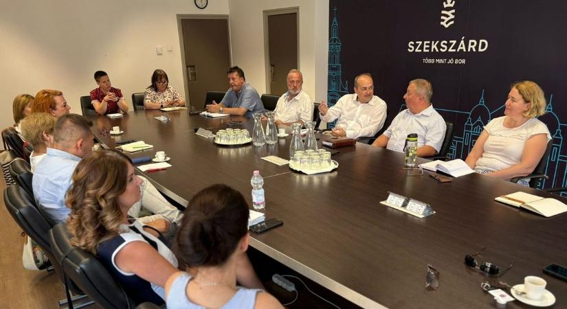 Már az uszoda nyitására készülnek Szekszárdon - Nagy dolog van tervben