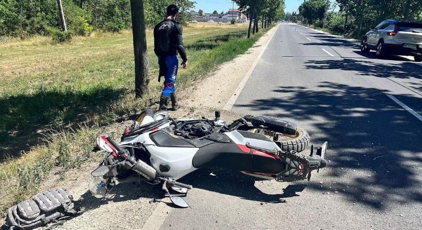 Az ütközés elkerülhetetlen volt, másodperceken múlott a motoros élete