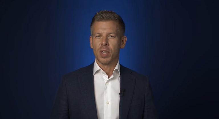 Magyar Péter felszólítást küldött a legfőbb ügyésznek a „világ legnagyobb bankrablása” miatt