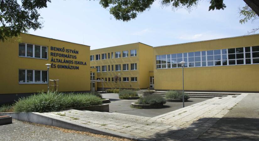 A kormány szerint az idei emeléssel már elérték a tanárbérek a kitűzött célt