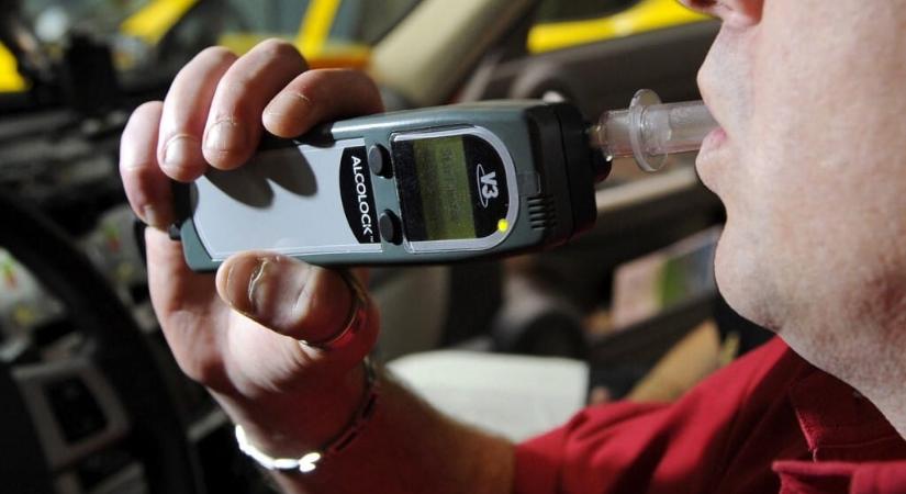 Nem indul az autó, ha ivott a sofőr: kötelező lett az alkoholzár Olaszországban