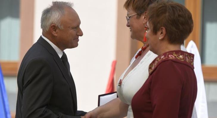 Kisköréért Emlékplakettet adományoztak 