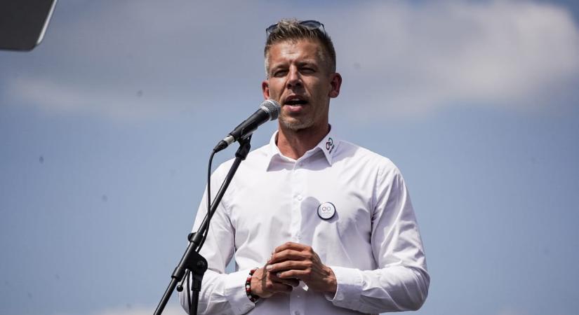 Magyar Péter reagált a véglényező Azahriah-ra: Soha nem más pártok szavazóival van a probléma