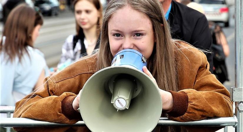 Nyomjátok még egy kicsit, amíg lehet – de úgy, hogy érezzem is, mert ez eddig elég gyengusz