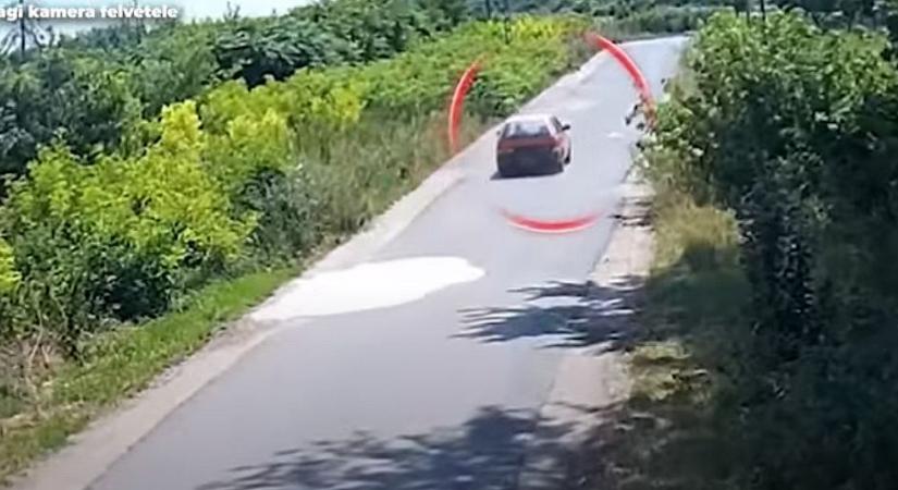A karambol után sorsára hagyta a sérültet – VIDEÓ –