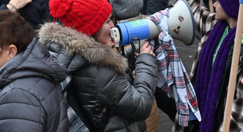 Tetemre hívták Pintér Sándort – Azt állítják: „megalázó” módon beszélt róluk a kormány, mégis jelentős béremelést kérnek