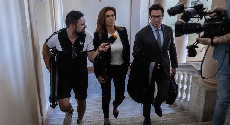 Varga Judit a Schadl-tárgyaláson: Remélem, nem lesz túl meleg a tárgyalóteremben