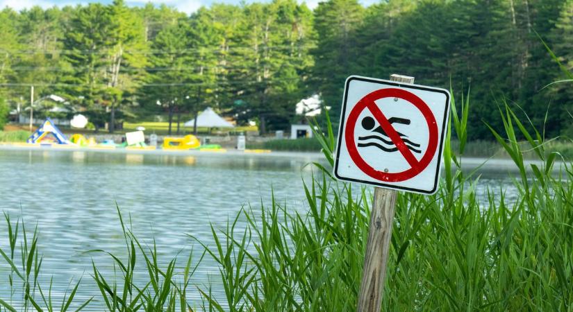 Ha még nem égtél le... – Elképesztő, 150 ezer forint bírság jár egy strandolásért