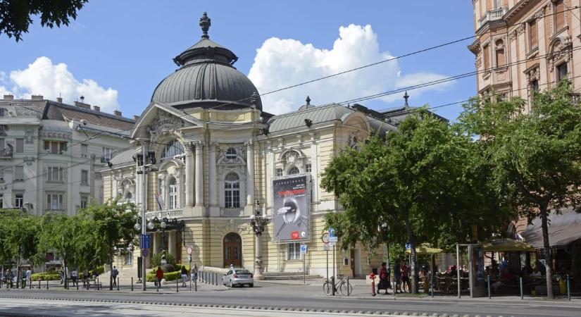 6,5 millió forintot gyűjtöttek a színészek, a pénzt a színházi háttérdolgozók kapják