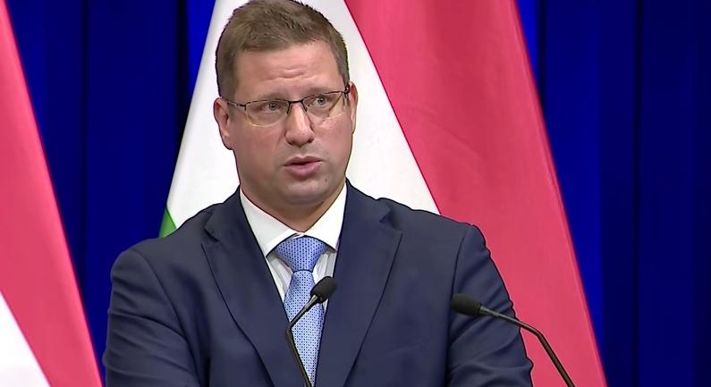 Jogi kérdéseket vet fel, hogy a BKKK LMBTQ kisokossal érzékenyítette dolgozóit  videó