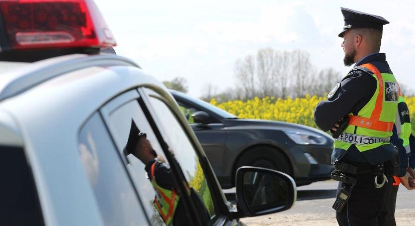 Árokba csapódott egy autó az orfűi szerpentinen