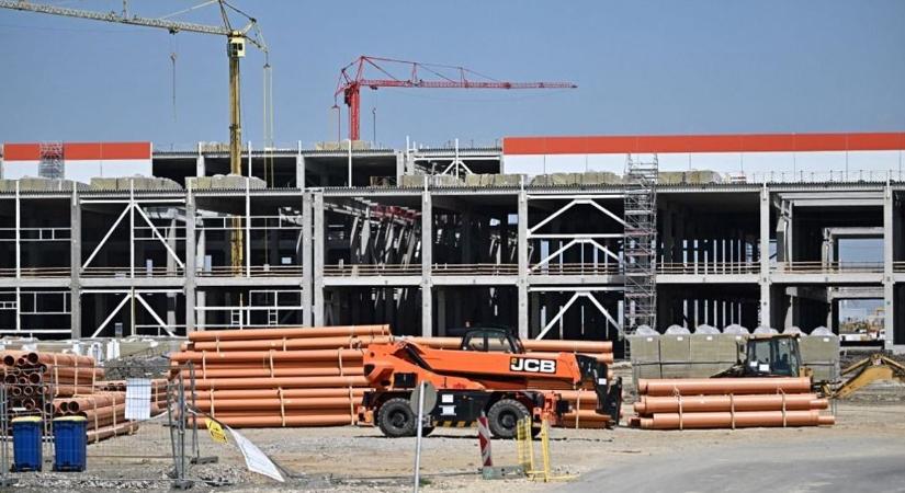 Debrecen átfogó munkaerőpiaci ellenőrzést kezdeményez a CATL-nél