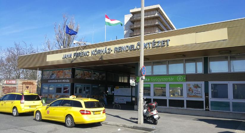 Hangulatkeltést emleget Kulja András posztja nyomán a Dél-pesti Kórház, de azt elismerték, hogy elromlott a hűtőtornyuk