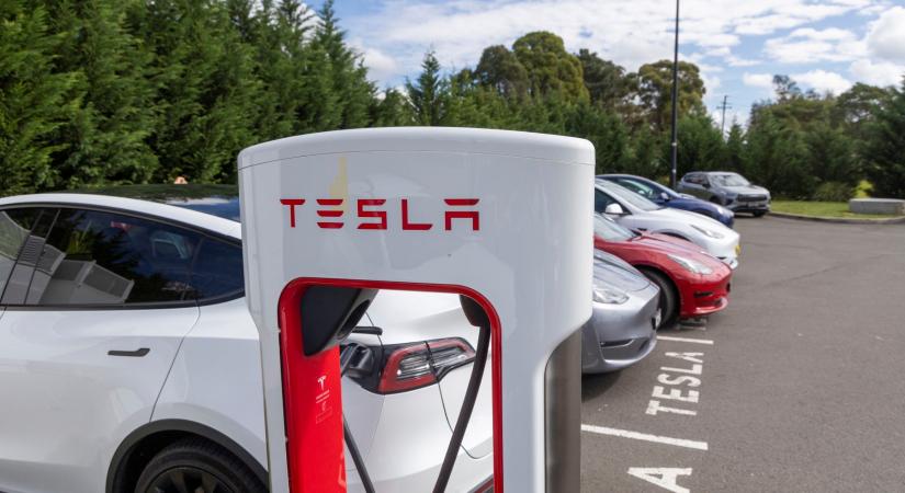 Történelmi visszaesés történt a Tesla eladásaiban