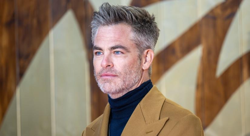 Újabb világsztár Budapesten! Fotó is készült a Margit körúton vásárolgató Chris Pine-ról