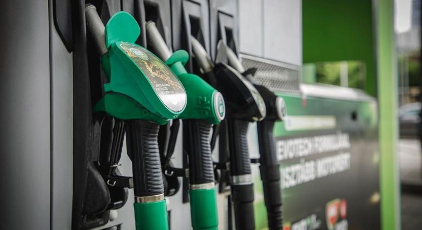 Folyamatosan csökken a héten az üzemanyag ára! Itt vannak a baranyai árak