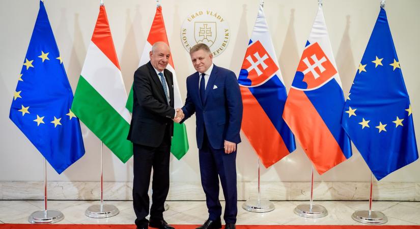 Sulyok Tamás: magyarnak lenni nem csak hűség kérdése