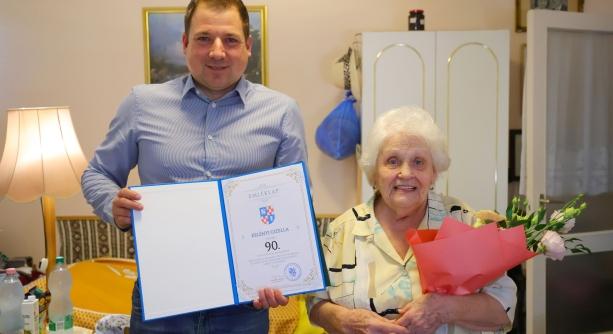 Örökmozgó 90 éves városlakót köszöntöttek