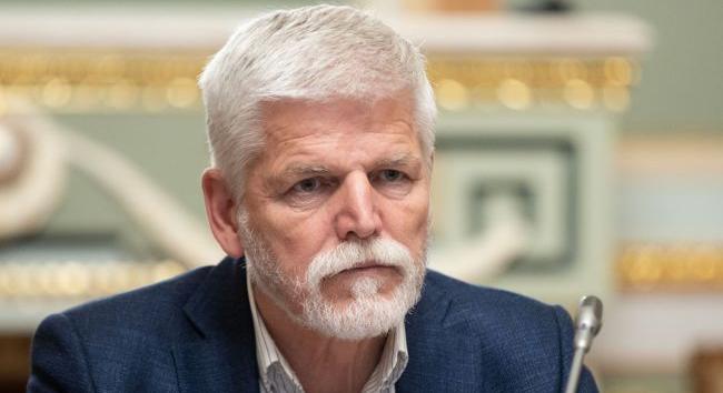 A cseh elnök szerint meghiúsulhat a cseh kezdeményezés, miszerint lövedékeket szállítanak az ukrán fegyveres erőknek