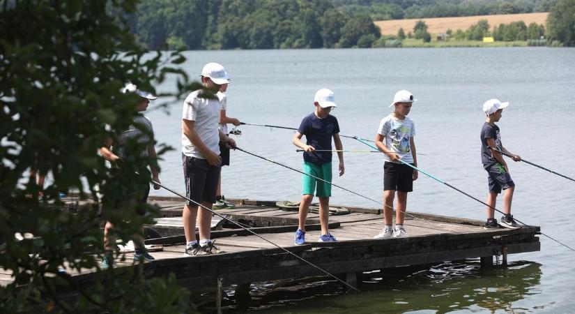Iszonyatos kánikula tombolt csütörtökön, aki tehette, a vízparton és strandon hűsölt