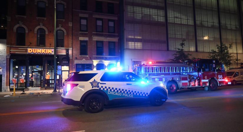 Legalább négy ember meghalt, 14 pedig megsebesült lövöldözésben egy chicagói éjszakai klub előtt