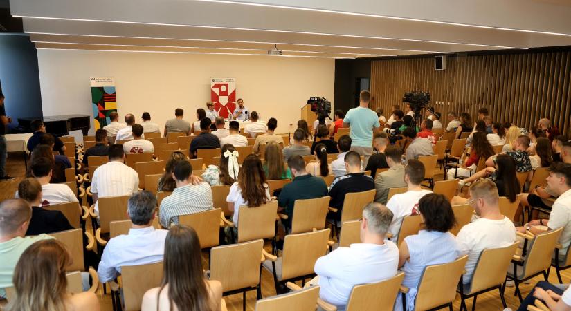 Kárpát-medencei nemzetben való gondolkodásról is beszéltek a Rákóczi Szabadegyetemen