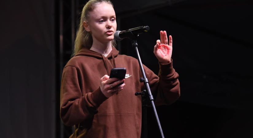 Berezelt a kormány Pankotai Lilitől: eljárás indult ellene a Pride-on való részvétele miatt