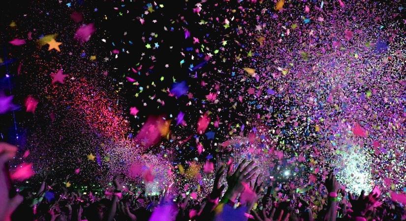Könnyek a vízben segélykoncert szeptemberben, a jótékonysági akció folytatódik