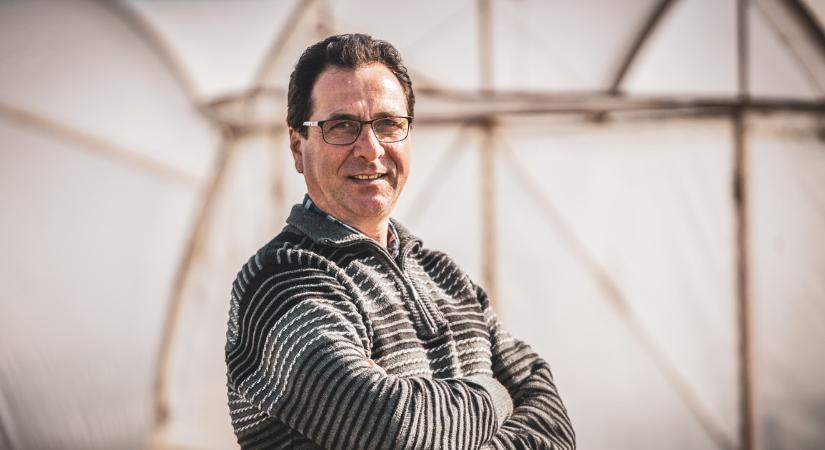 „Miért kell azonnal elítélni minket?” – József gazda és a 36 évvel fiatalabb menyasszonya kapcsolatát ellenzik a 21 éves lány szülei: az esküvőre sem mennek el