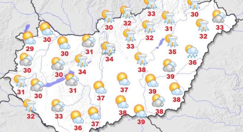 Pénteken sem tágít a forróság