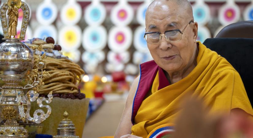 A dalai láma készül a halálra és a reinkarnációra – Peking ellenében