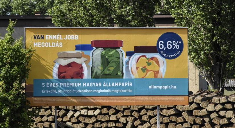 Tovább növelik az államadósságot, miközben leszoríthatják a lakossági állampapírok hozamát