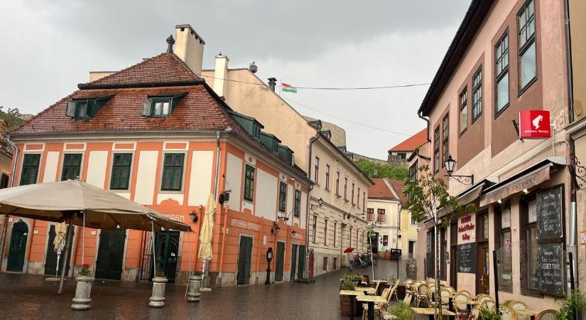 Közeleg a hidegfront, vihar csaphat le Hevesre