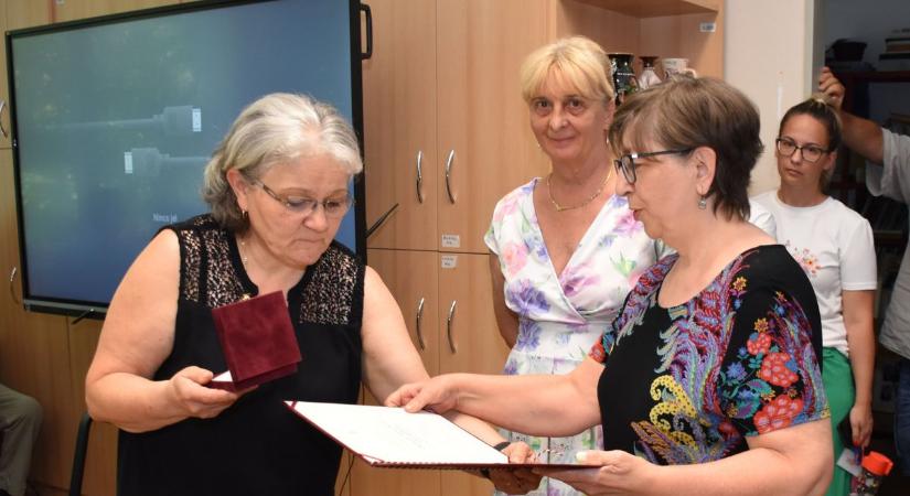 Elhivatottságuk nyomot hagyott – négy nyugalmazott pedagógus kapott országos elismerést