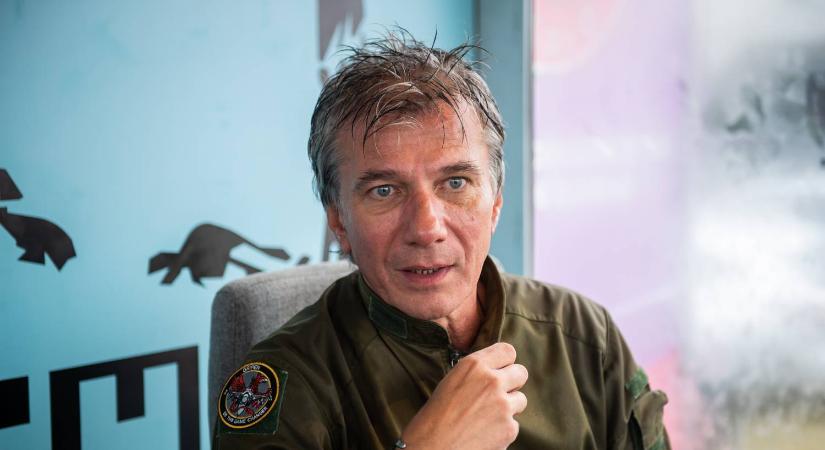 Bochkor Gábor beszólt a nőknek: „A régi Daciákhoz hasonlítanak!”
