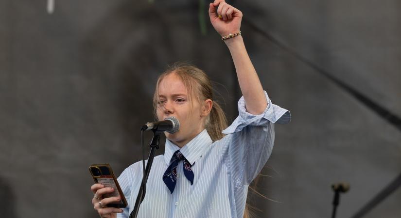 Ügyvédet keres Pankotai Lili: „Egy teljesen civil ember jelentett fel, amiért szerinte egy tiltott gyűlésen vettem részt”