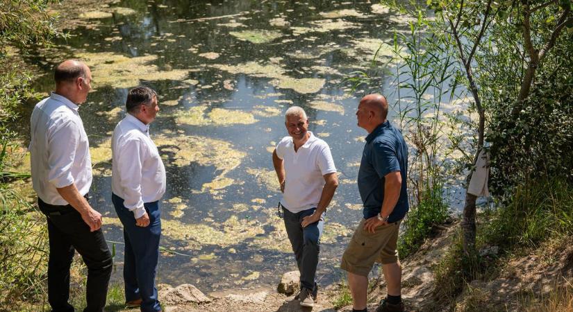 A helyiek dönthetnek, mi legyen a Csobaj-tónál