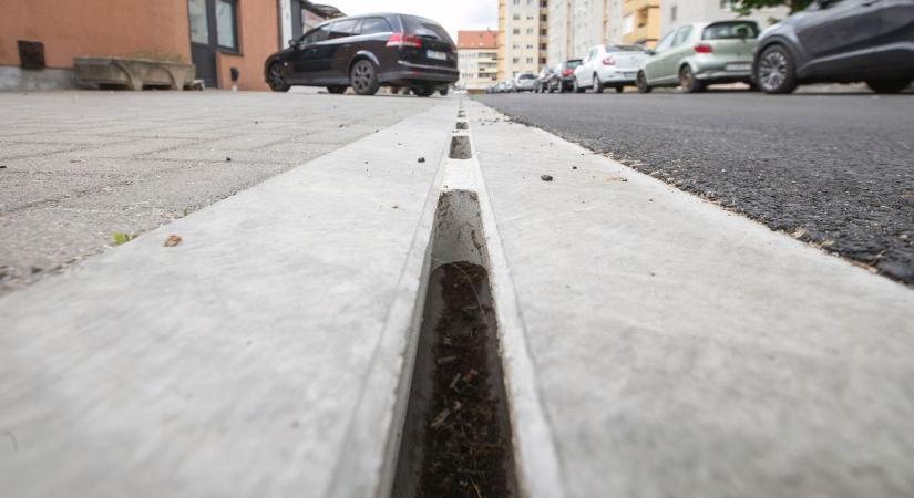 Jöhet a csomagautomata, és új parkolókat is építenek a hajdúvárosban