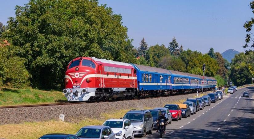 Nohab, Púpos, Csörgő: vasúti klasszikusok robognak a Balatonnál
