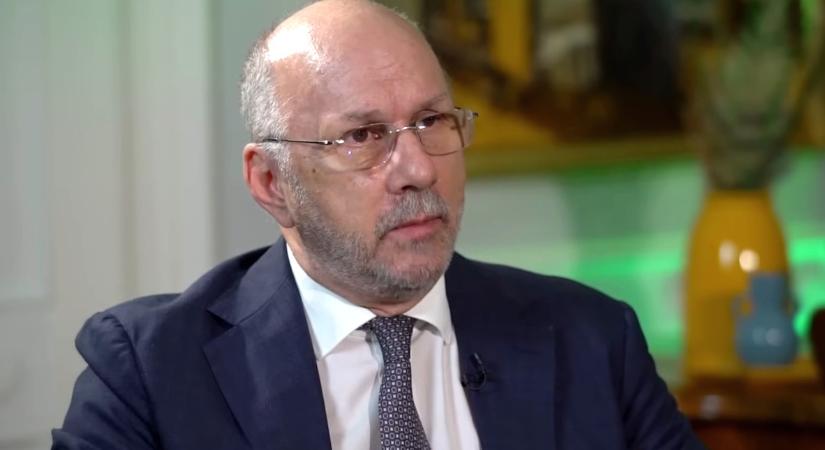 Hack Péter egykori politikus Otthon a rabbinál: Fiatalon zavart, ha másoknak többjük volt, ma már...