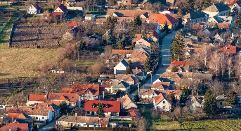 Ingyen: a kormány ingatlanokat juttat a kistelepüléseknek