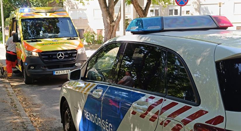 Holtan találtak egy idős nőt a lakásában – képekkel