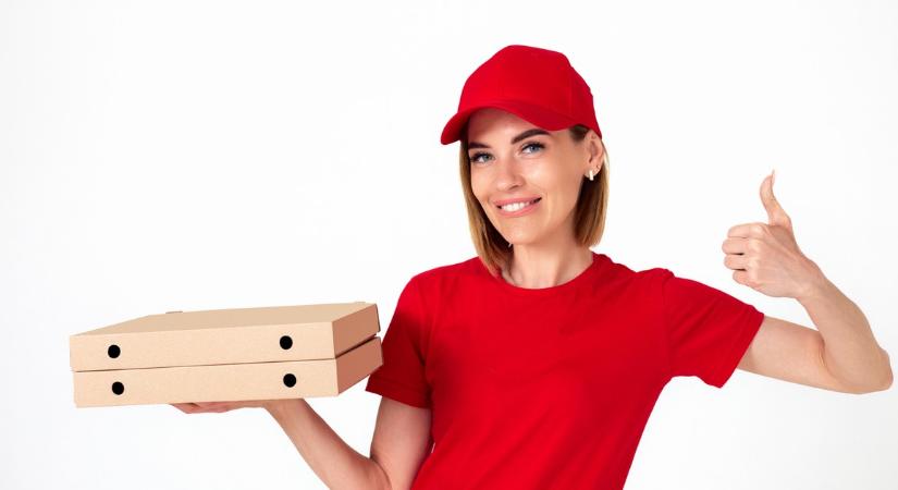 Ezért vannak azok a lyukak a pizzásdobozok oldalán – itt a magyarázat
