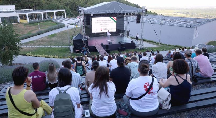 Rákóczi Szabadegyetem Sátoraljaújhelyen vasárnapig