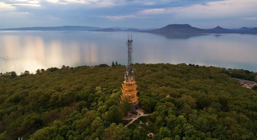 Végleg elbontják a Balaton legszebb kilátóját