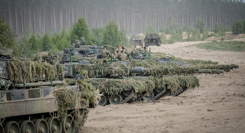 Akár ezer Leopard 2 tankot is vásárolna Németország a fokozódó orosz fenyegetés miatt