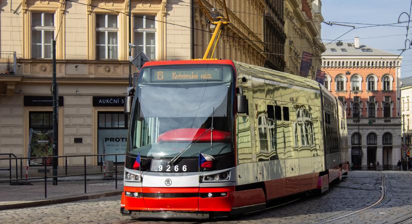 Hatalmas áramkimaradás van Prágában, leállt a tömegközlekedés